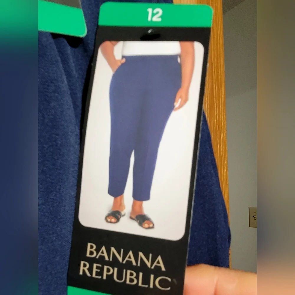 NWT BANANA REPUBLIC Tapered Pull On Pant 12